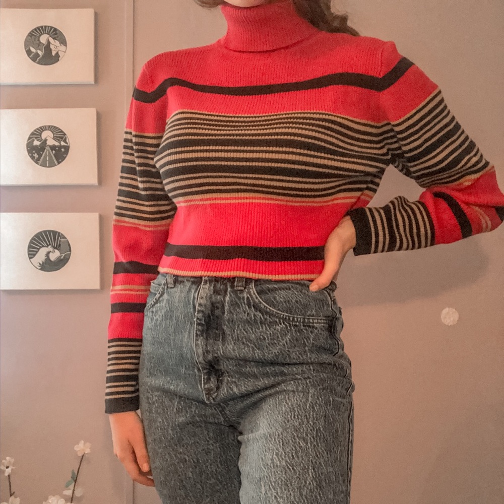 Cropped sweater - Picture 2 of 2